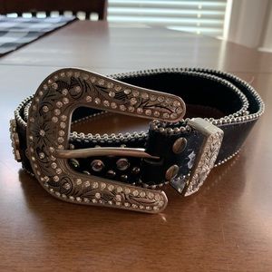 Genuine leather embellished western ladies belt